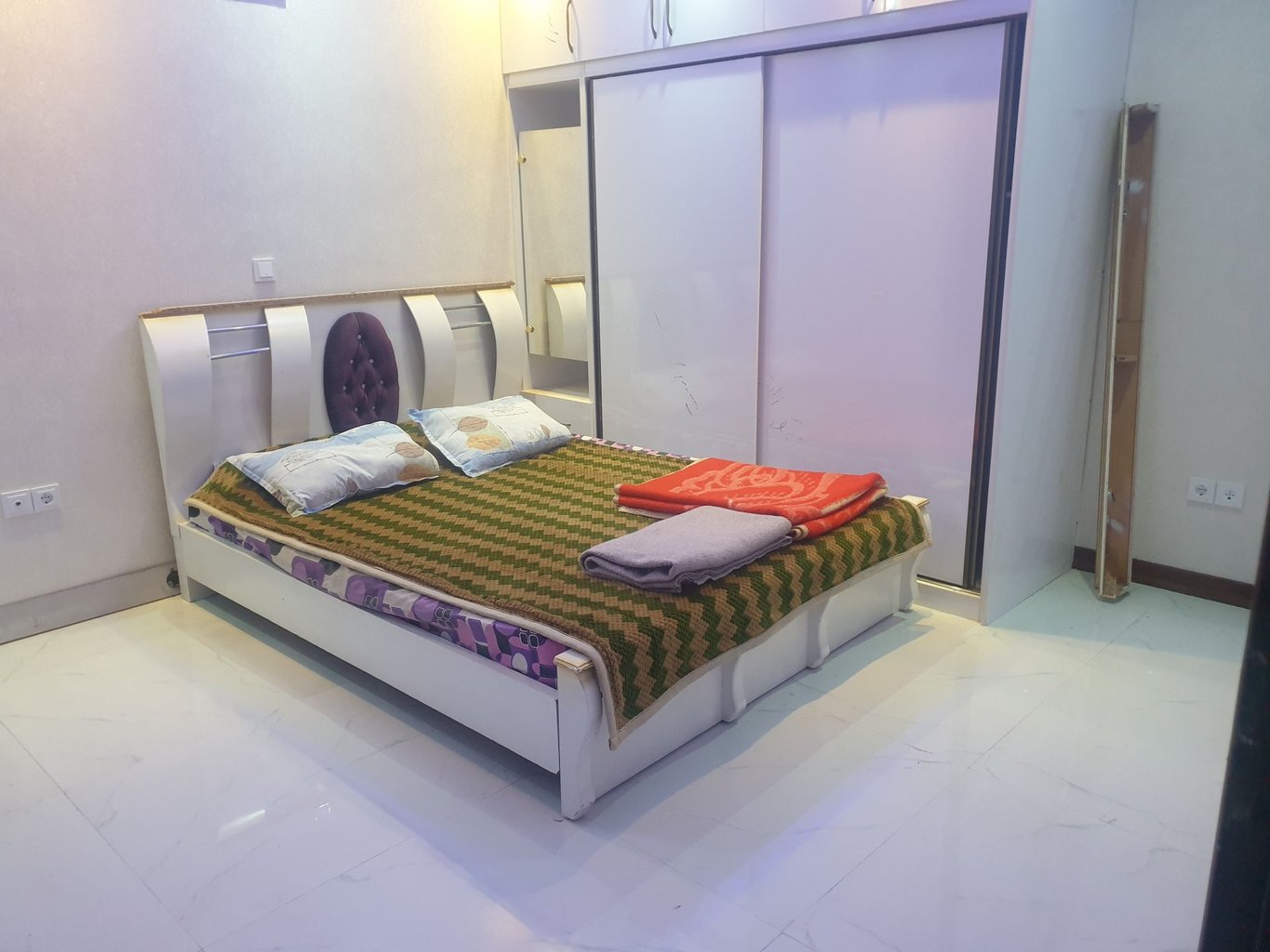 دوخوابه امیران ۱۰۶