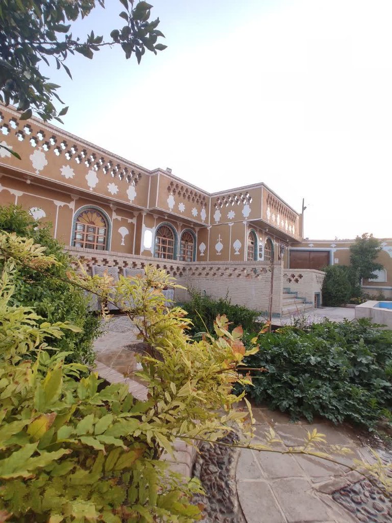 اقامتگاه سنتی صبا 1 - واحد ارغوان