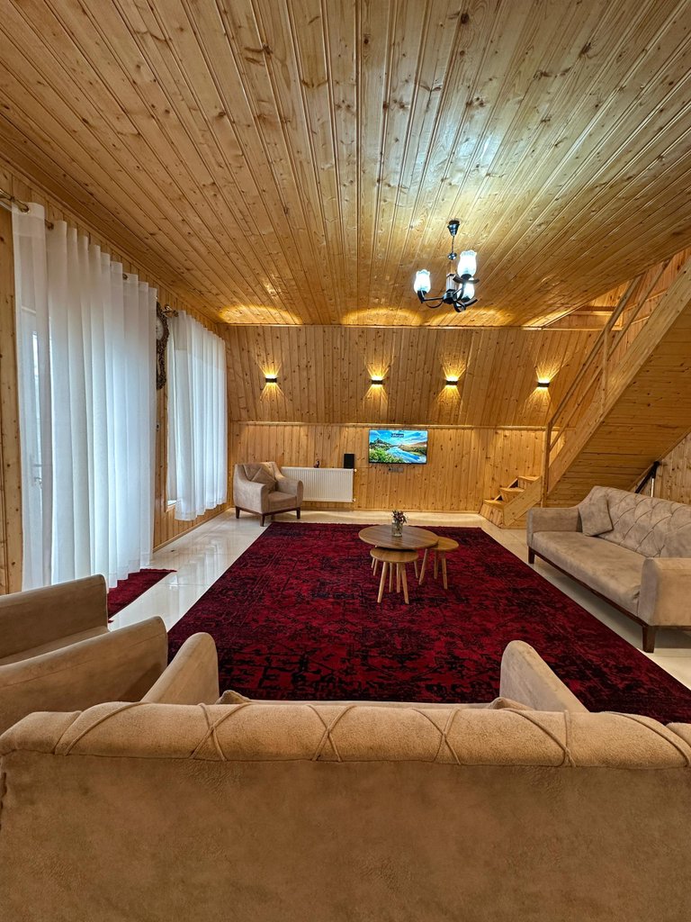 یک خوابه سوئیسی جنگلی کندو