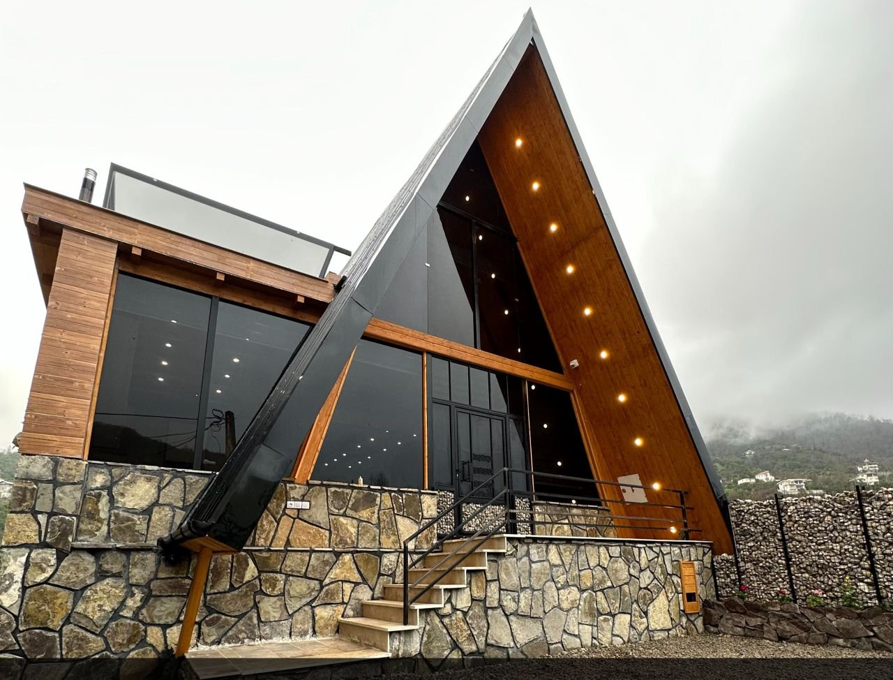 دوخوابه سوئیسی استخردار آبگرم آرتین