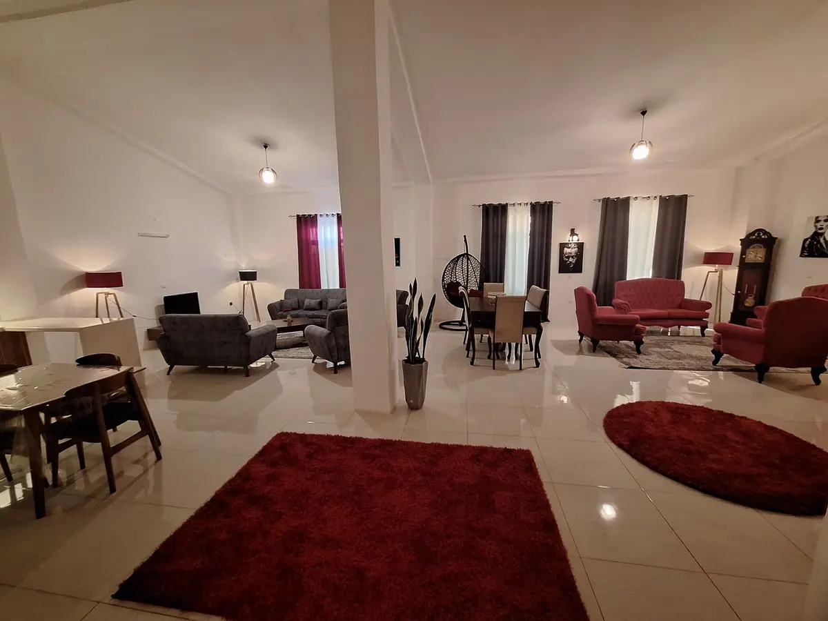 ویلا چهارخوابه عمارت ۸