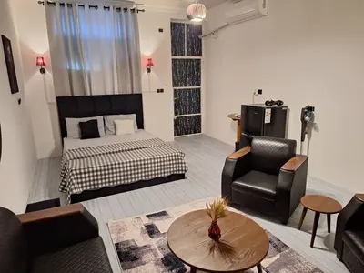 سوئیت فلت عمارت 9