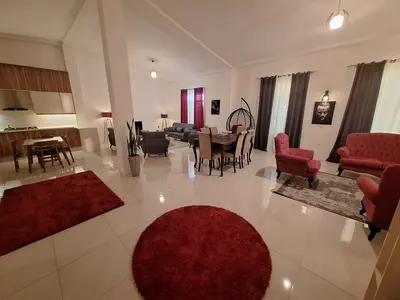 ویلا چهارخوابه عمارت ۸