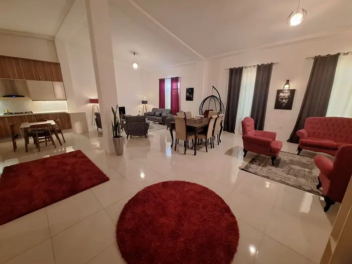 ویلا چهارخوابه عمارت ۸