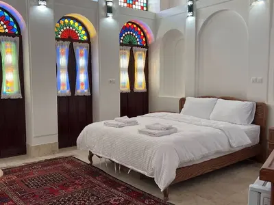 اقامتگاه سنتی دنسه ریحان - واحد شَنبَدی