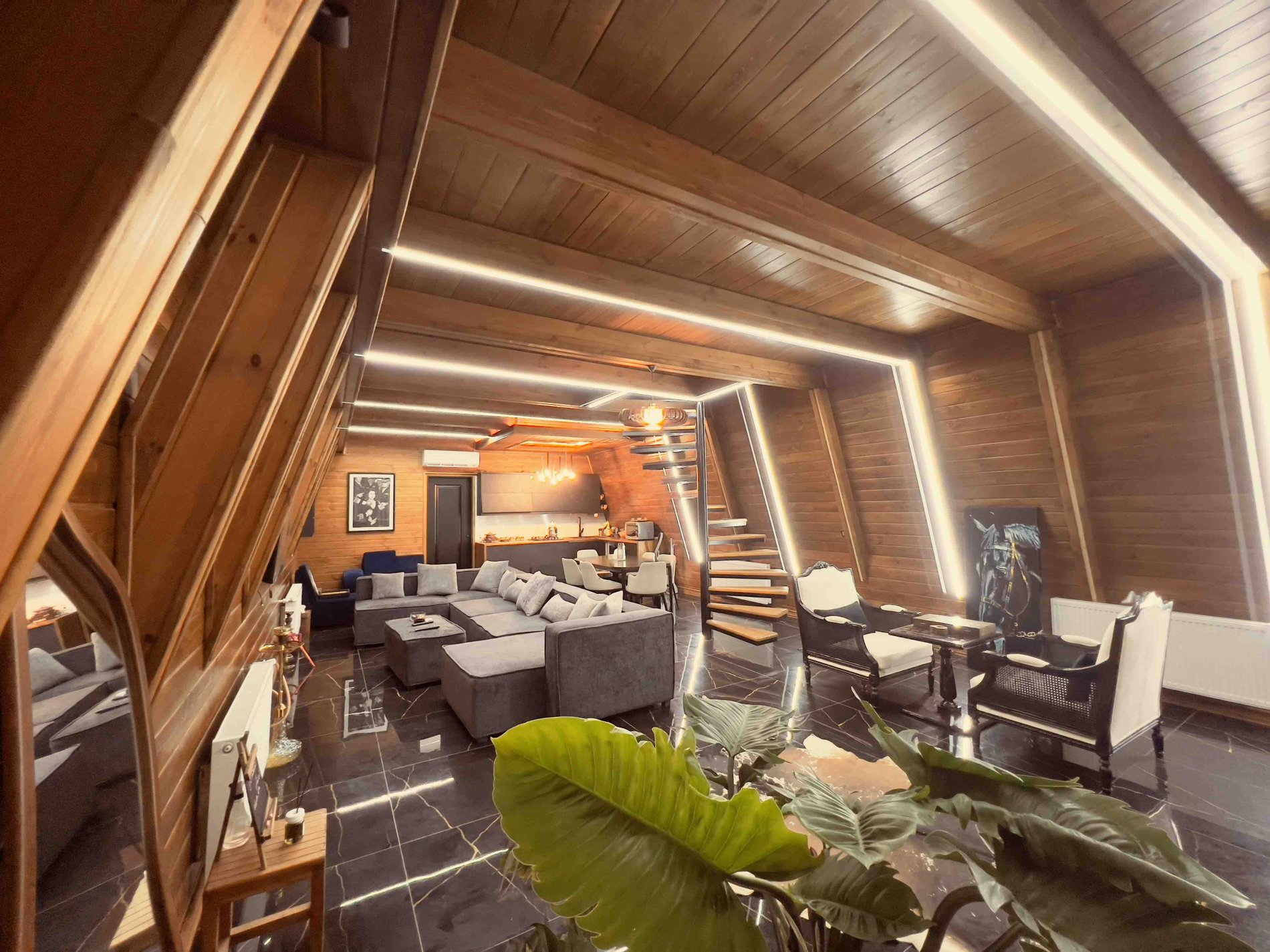 کلبه سه خوابه استخردار آبگرم دژاوو 13