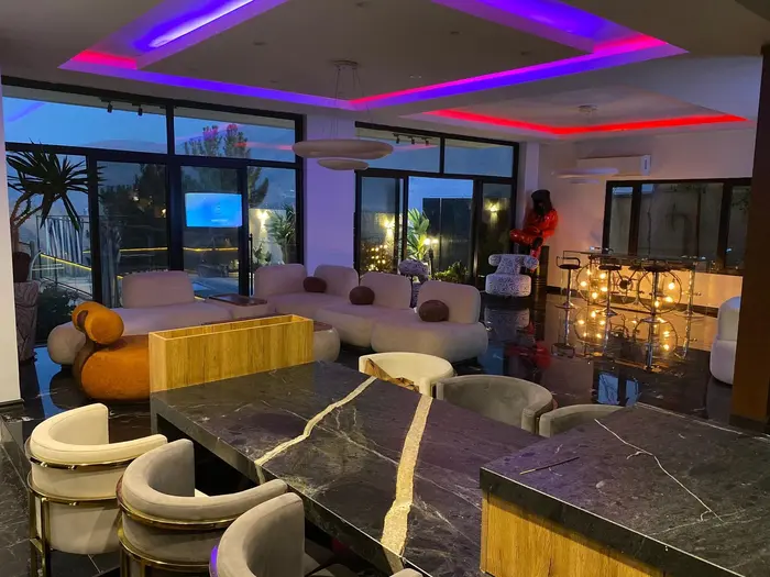 ویلا سه خوابه دوبلکس استخردار آبگرم هرجاب