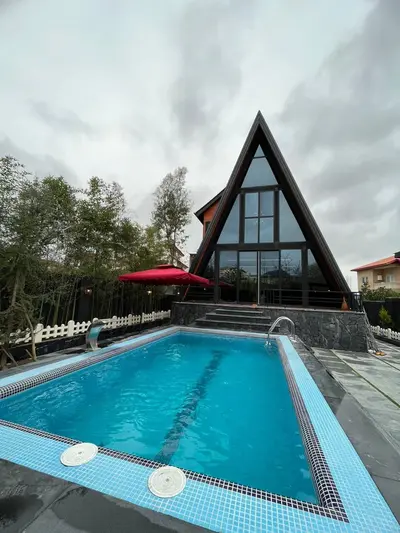 کلبه دوخوابه استخردار آبگرم دلاریس