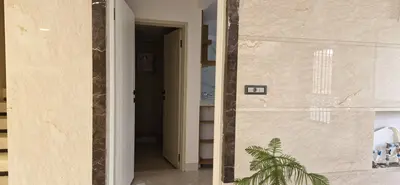 سوئیت فلت رزا