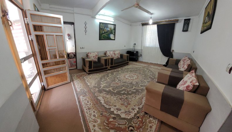 سوئیت یک خوابه غریب