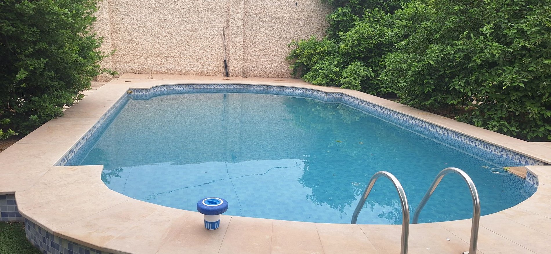 ویلا یک خوابه استخردار حاتم