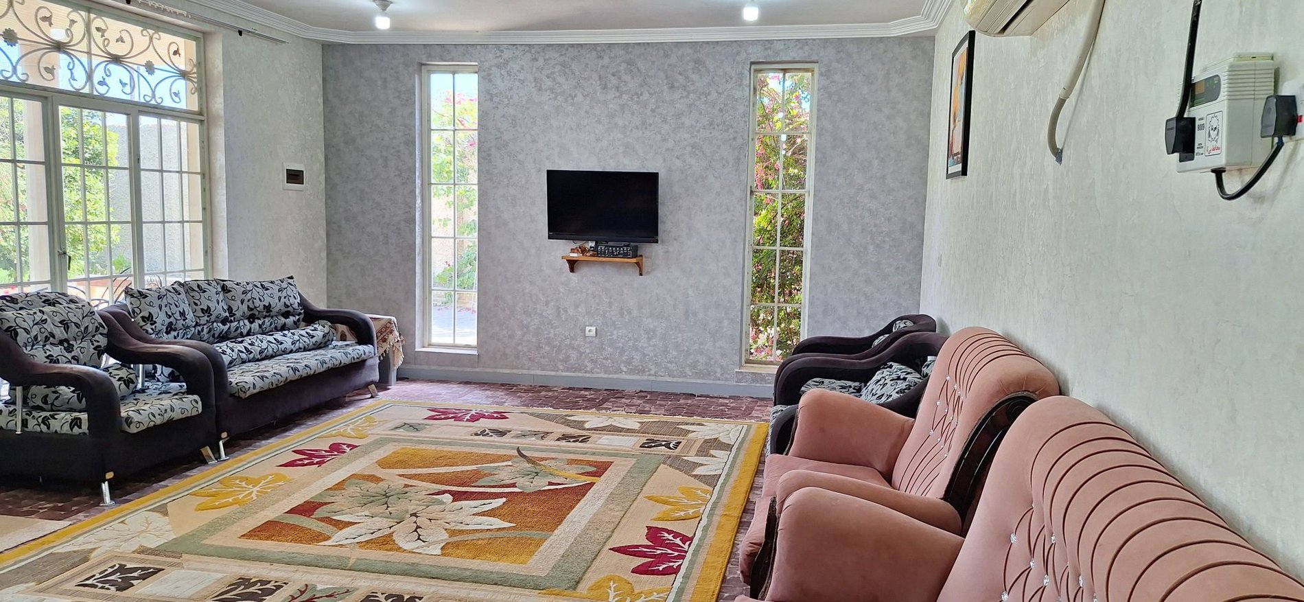 ویلا یک خوابه استخردار حاتم