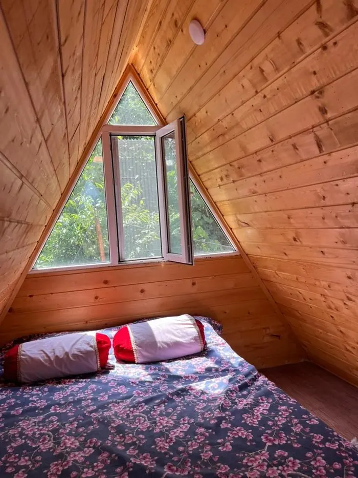 کلبه یک خوابه جنگلی سوئیسی وارش 1