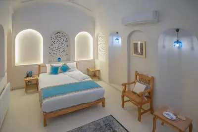 اقامتگاه سنتی سرای رزاس - واحد آسمانه