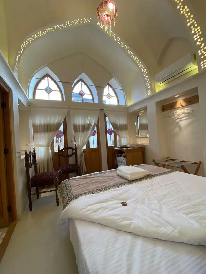 اقامتگاه سنتی سرای رزاس - واحد هرنو