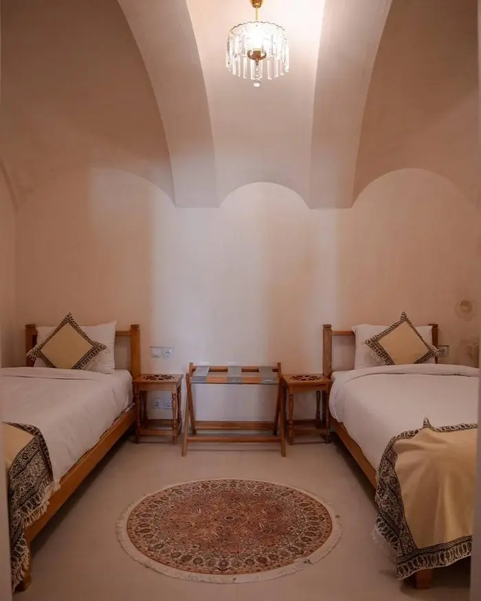 اقامتگاه سنتی سرای رزاس - واحد پرویس