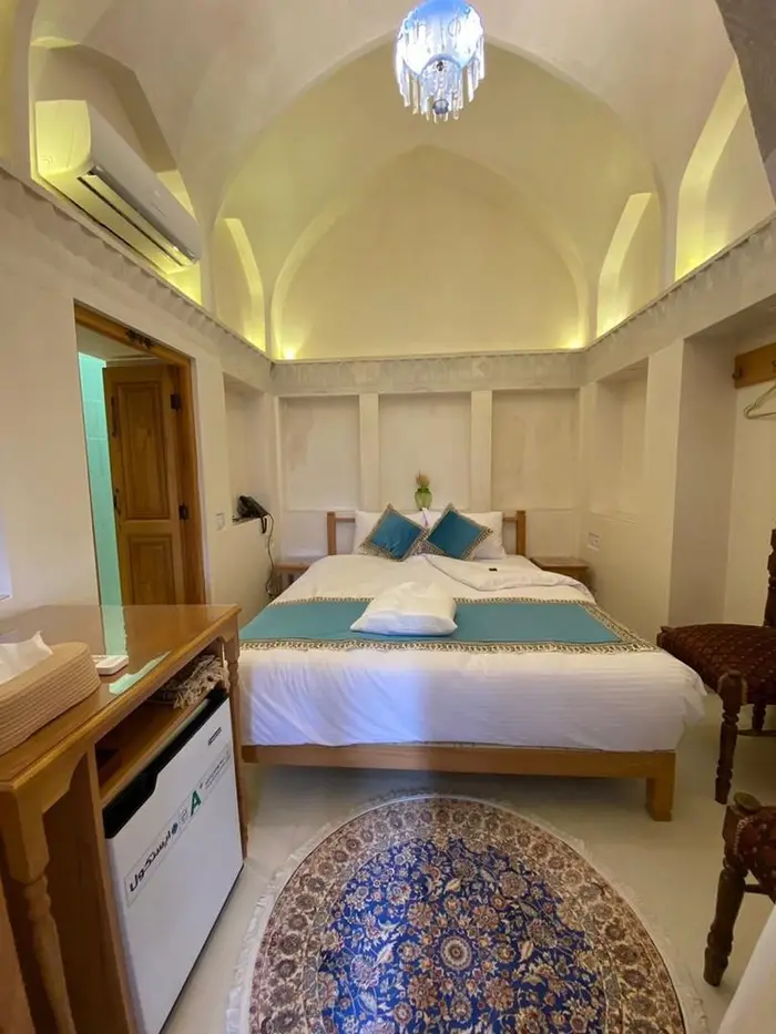 اقامتگاه سنتی سرای رزاس - واحد سرسایه