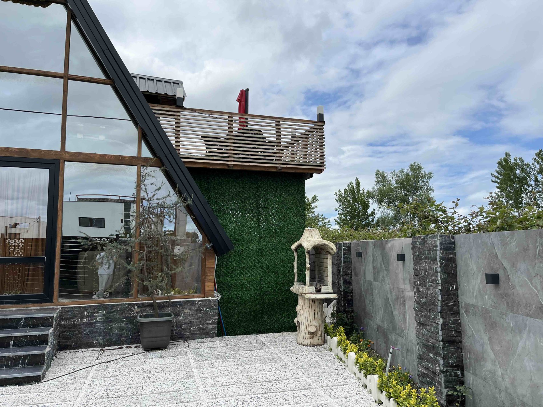 یک خوابه سوئیسی جکوزی دار الیش