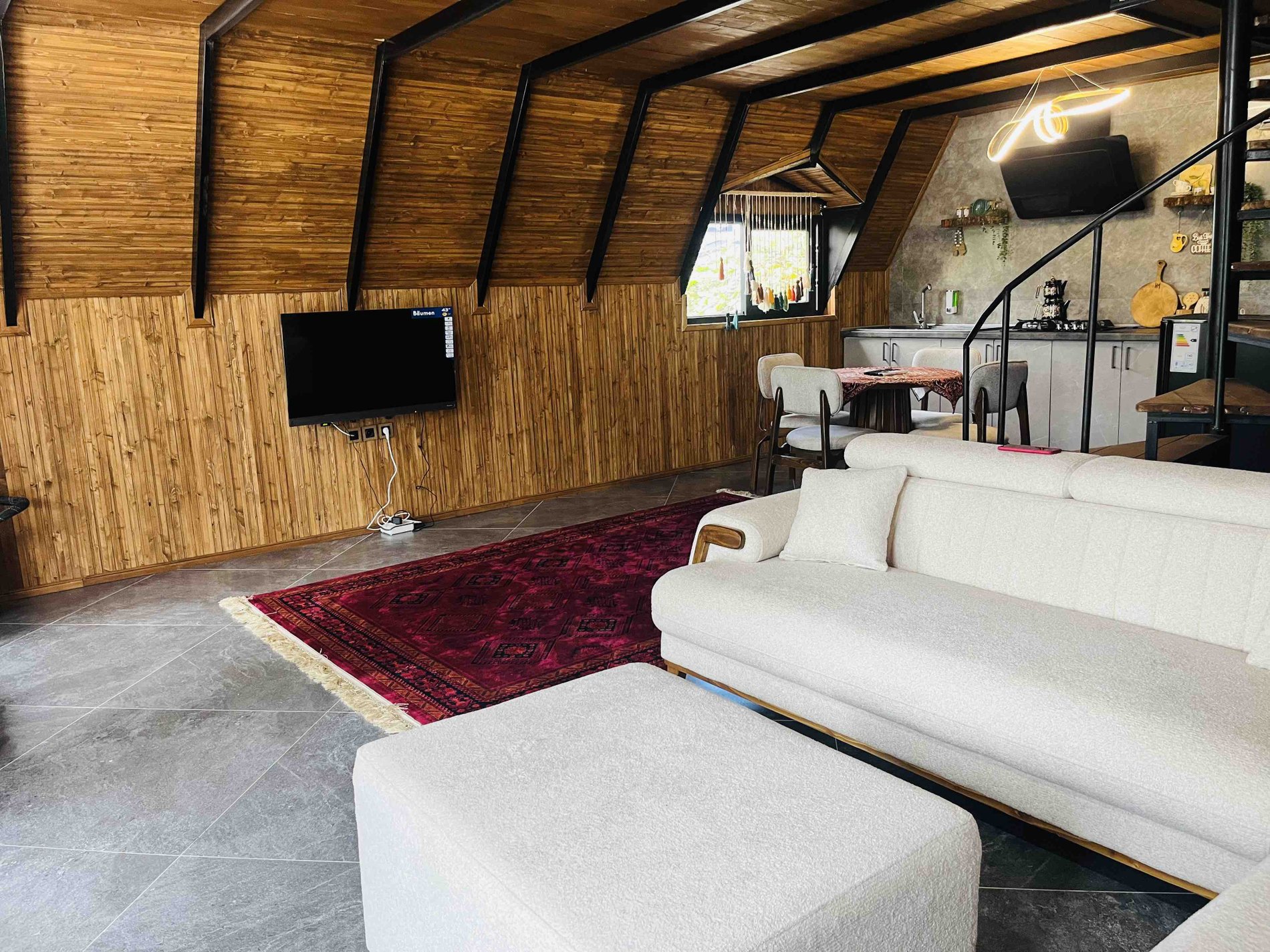 دوخوابه جکوزی دار شاهان