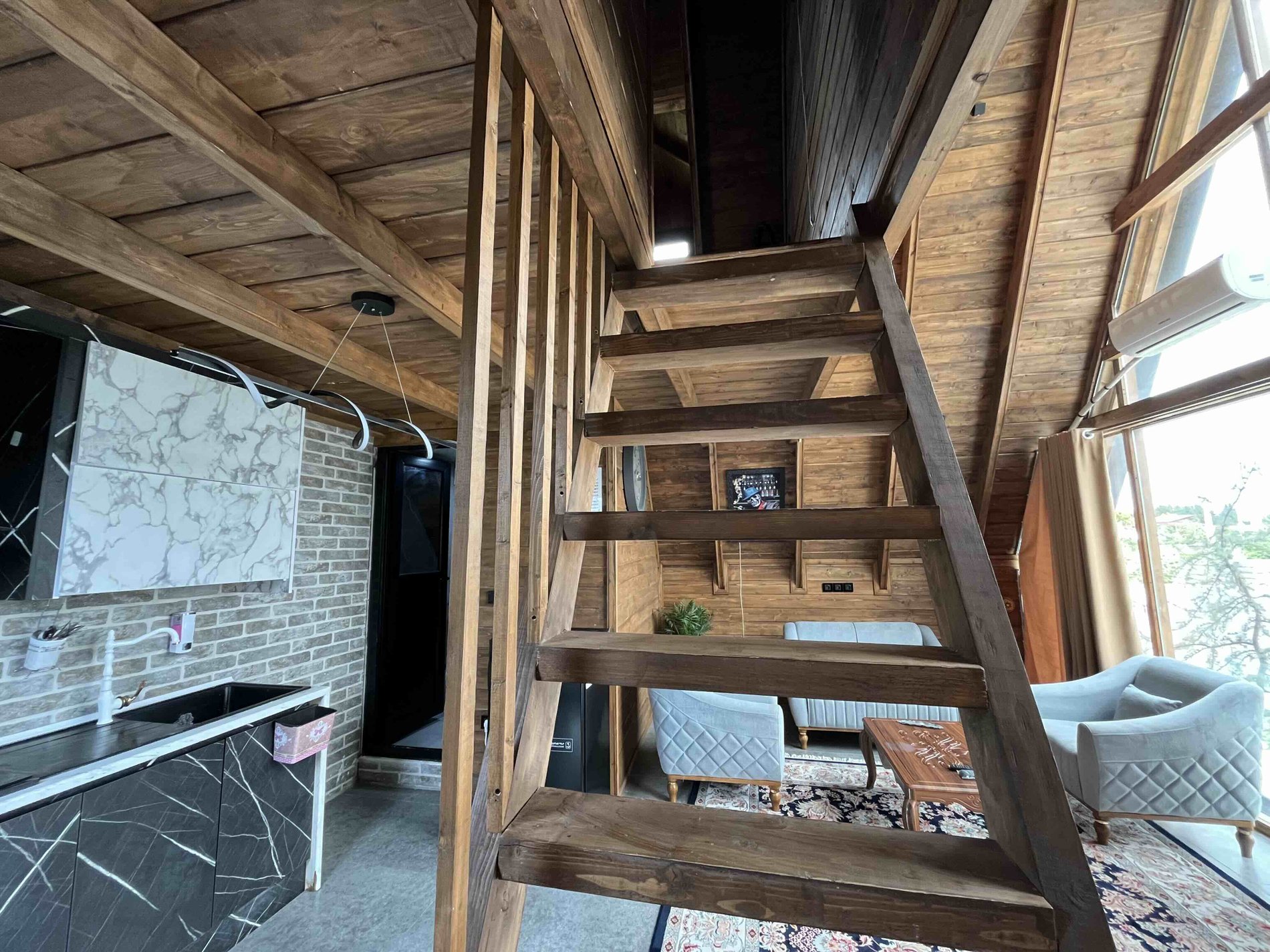 یک خوابه سوئیسی جکوزی دار الیش