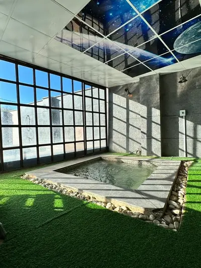 ویلا دوخوابه استخردار آبگرم سرسبز 1