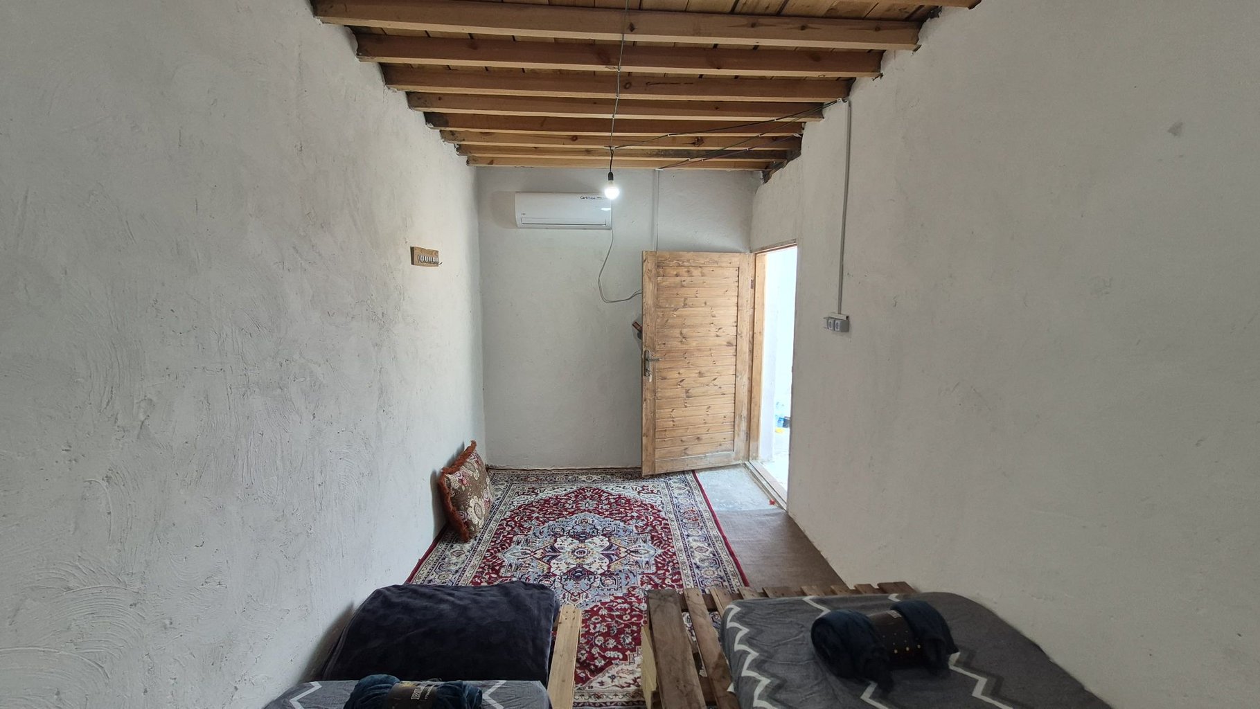 بومگردی گریز - واحد لنگر