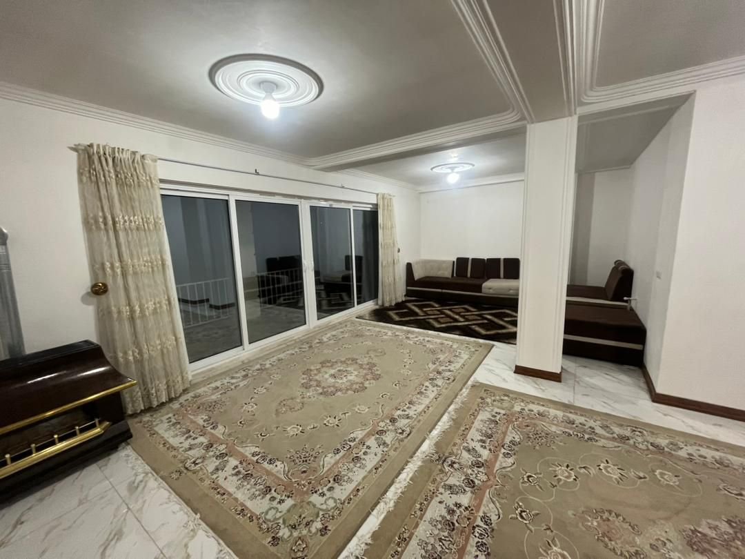 ویلا دوخوابه حس آرامش - قسمتی از پذیرایی و ورودی تراس