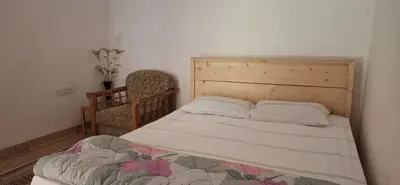 ویلا دوخوابه چوبی صادق شکوری واحد ۱