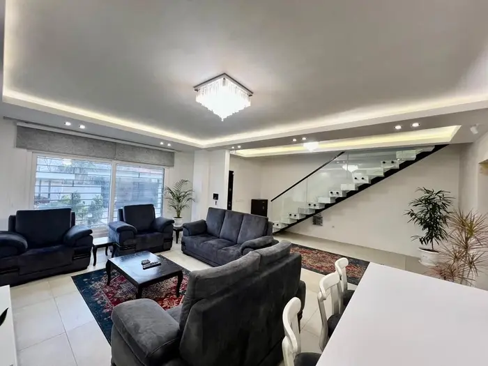 ویلا سه خوابه استخردار آبگرم سکوت 1