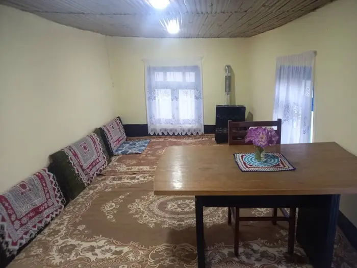 اقامتگاه سنتی یک خوابه نظری 1