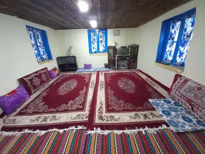 اقامتگاه سنتی یک خوابه نظری 1