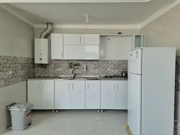 سوئیت یک خوابه سپیدان