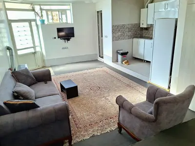 سوئیت یک خوابه سپیدان