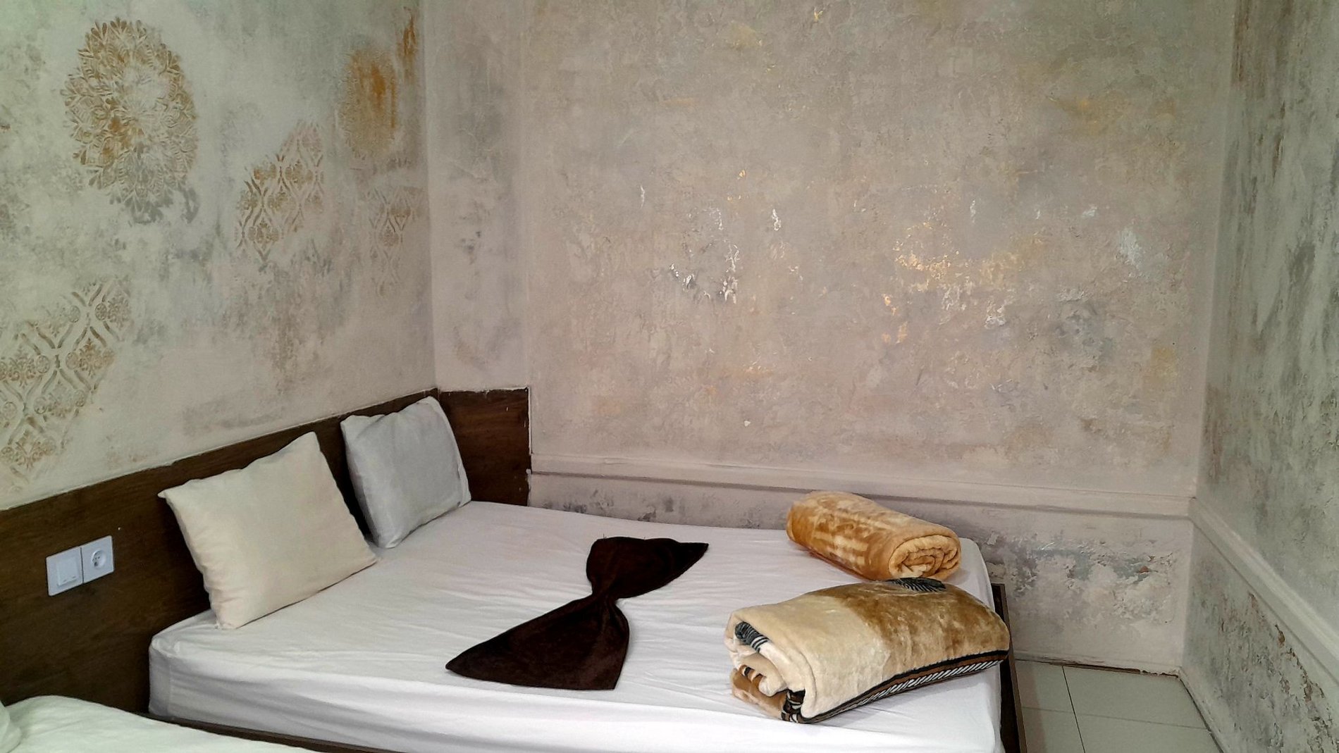 افشین - واحد 303