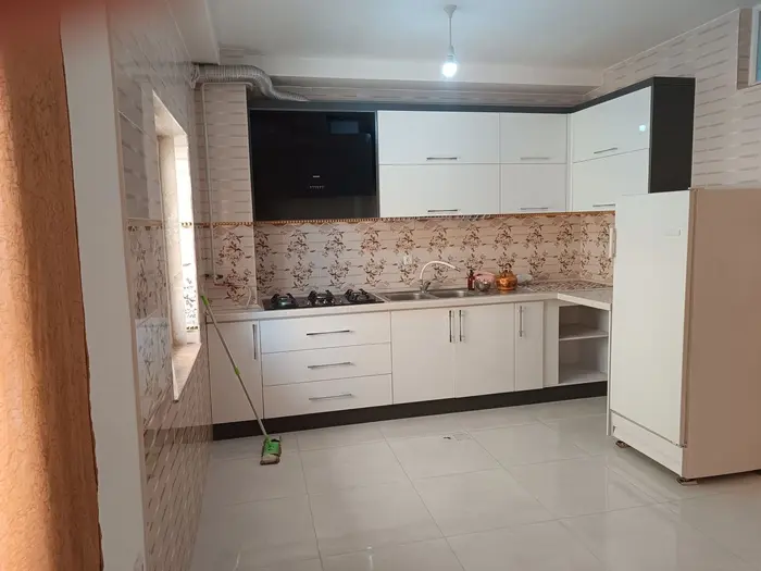 آپارتمان دوخوابه عزیزی 4