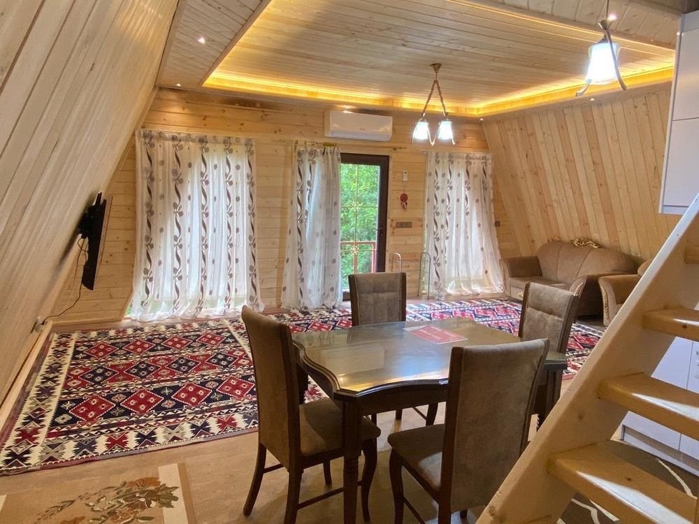 کلبه دوخوابه سوئیسی گیسوم