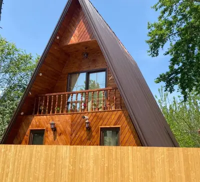 کلبه دوخوابه سوئیسی گیسوم