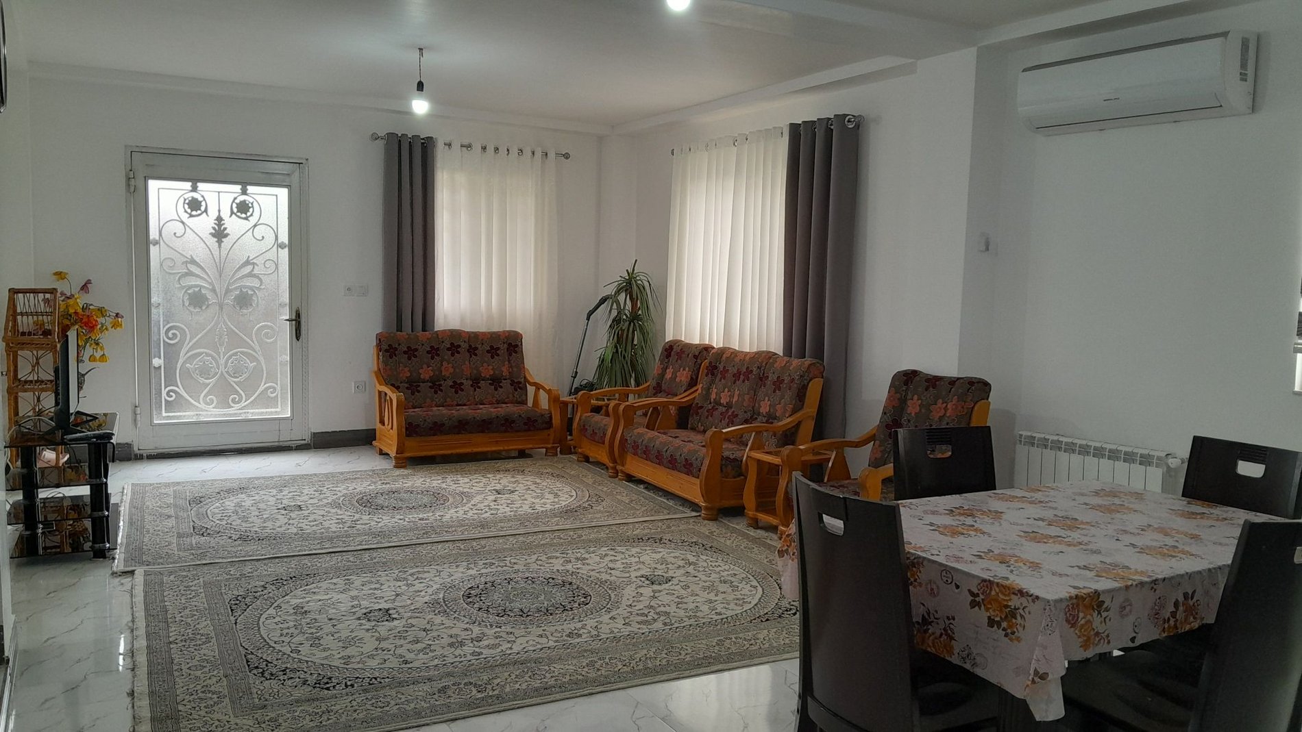 سوئیت دوخوابه سه قلوها