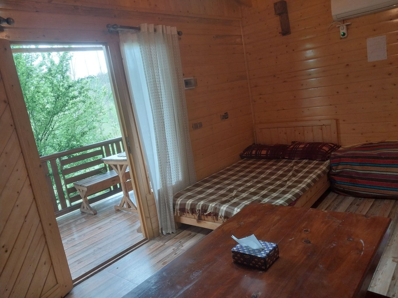 فلت باغ آلوچه