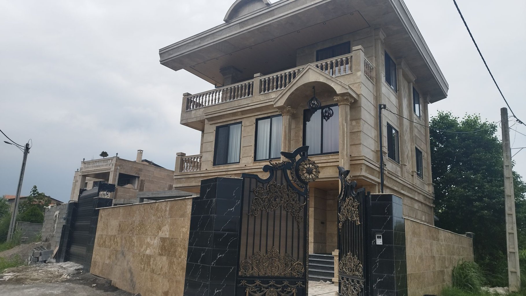 سه خوابه تریپلکس استخردار آبگرم مهر