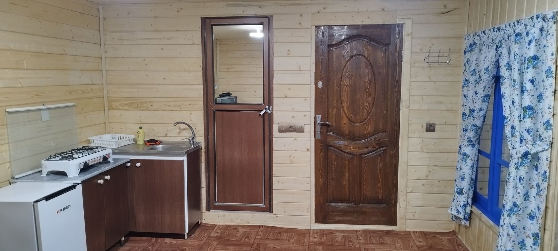 سوئیت فلت شهاب 11