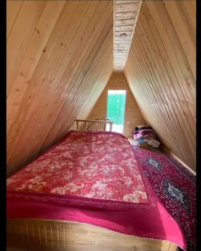 کلبه یک خوابه سوئیسی بهاری