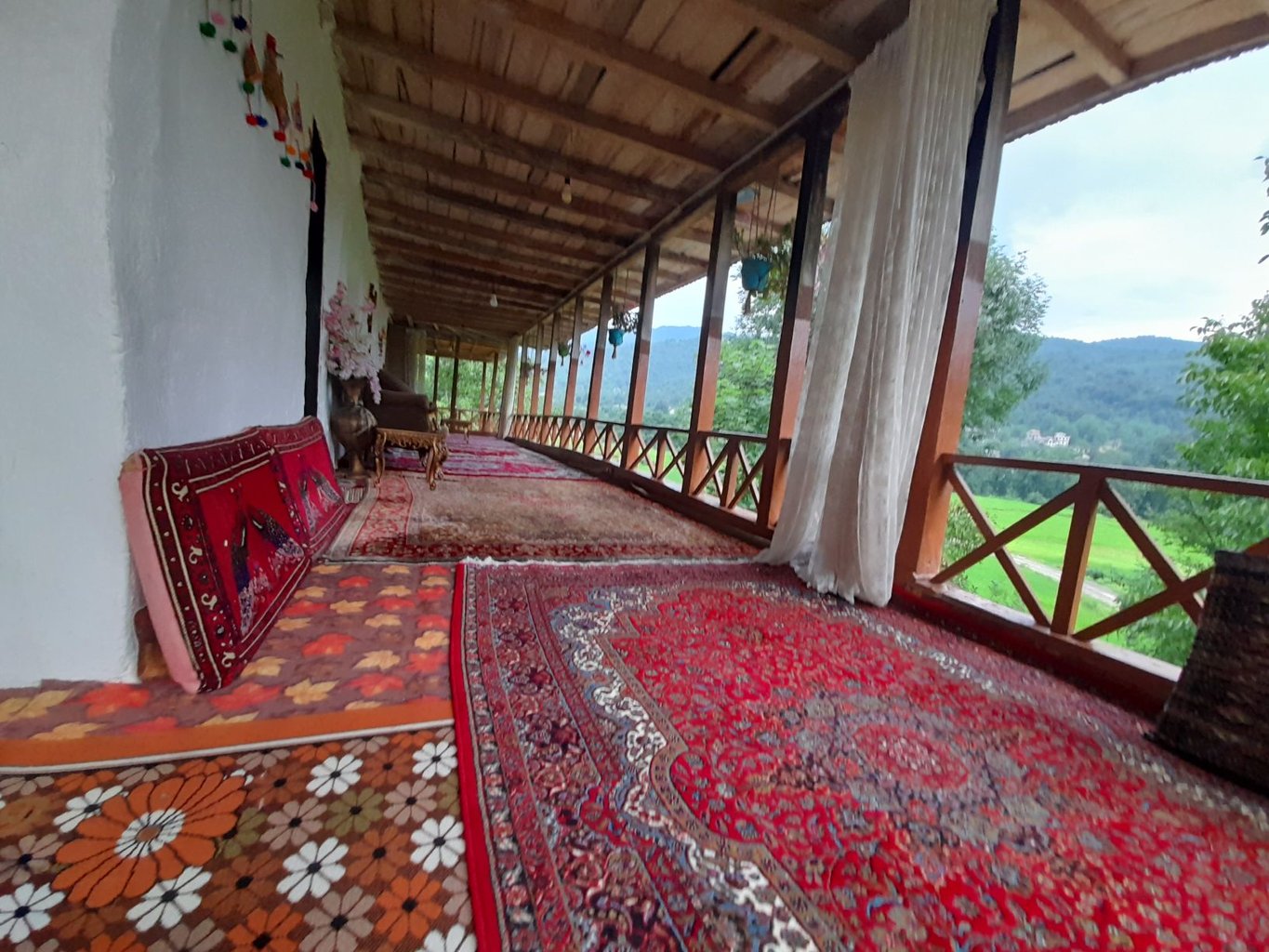 ویلا سه خوابه جنگلی منگه تاو