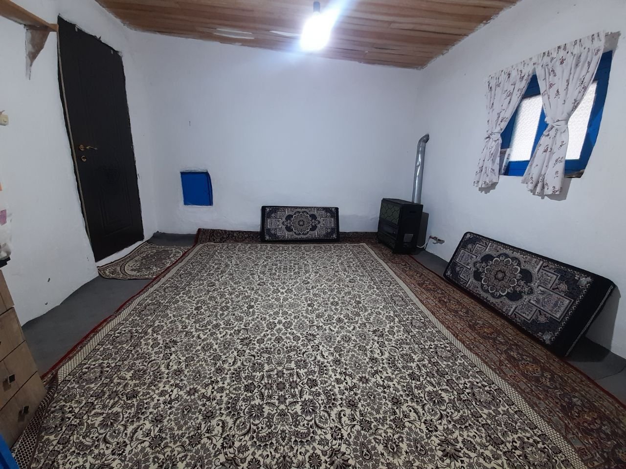 ویلا سه خوابه جنگلی منگه تاو