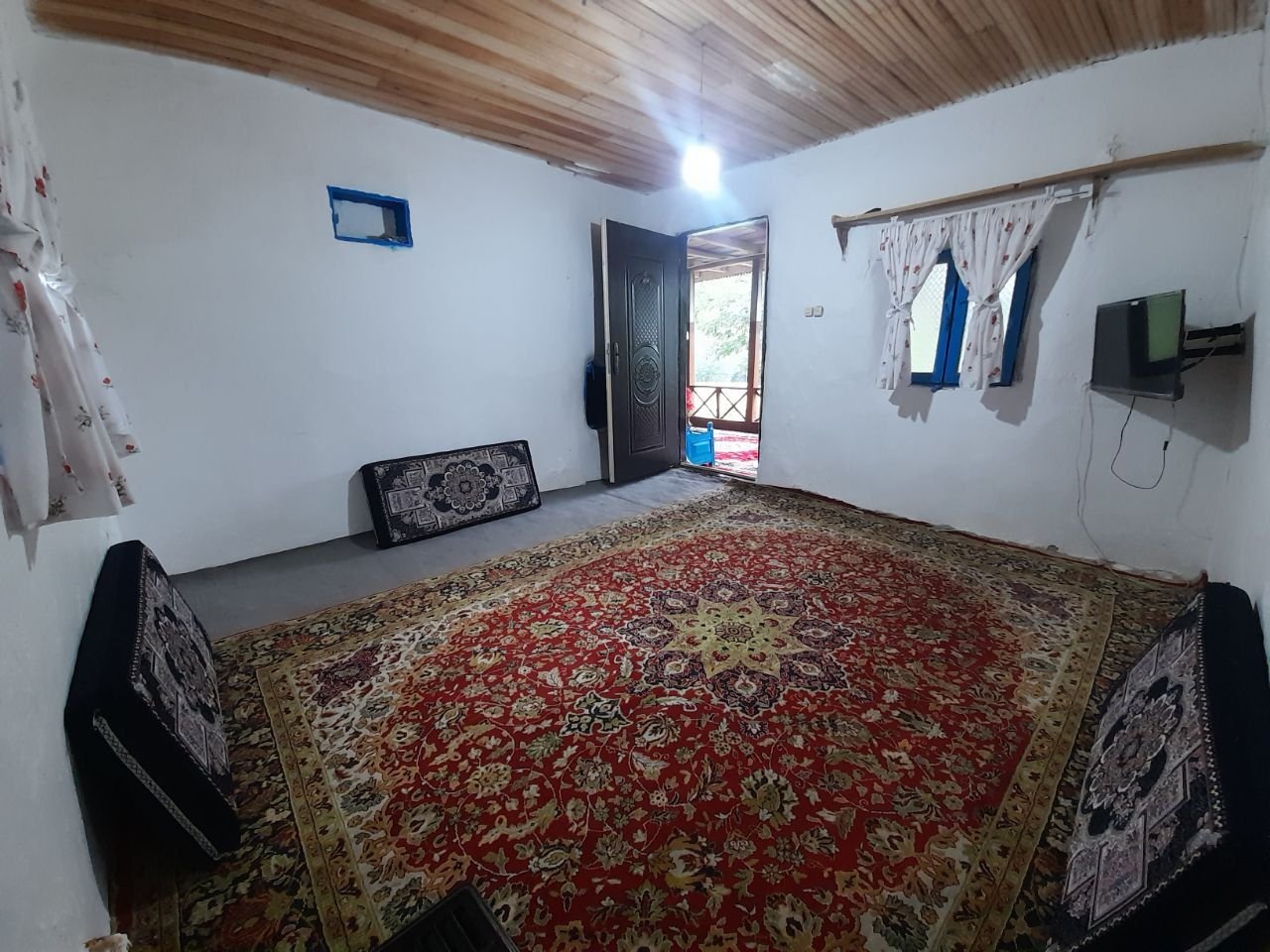 ویلا سه خوابه منگه تاو