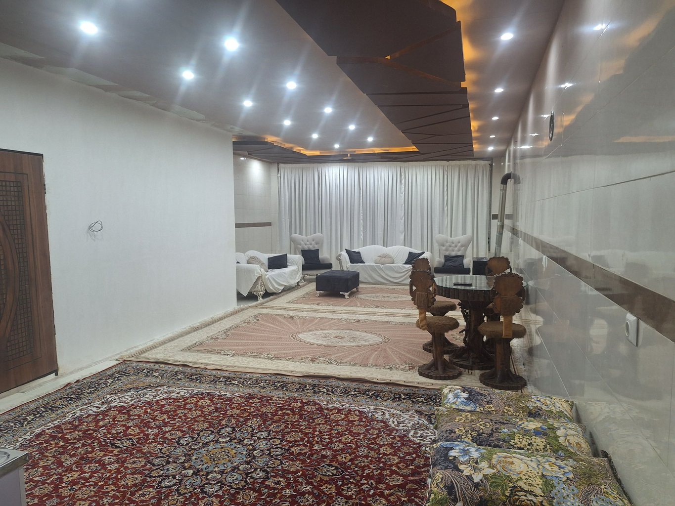 یک خوابه دورهمی