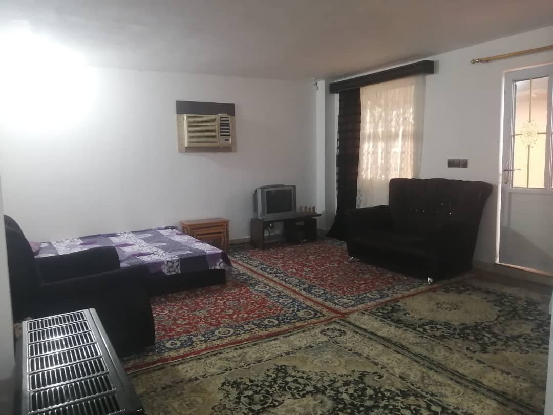 سوئیت یک تخته فلت همراز