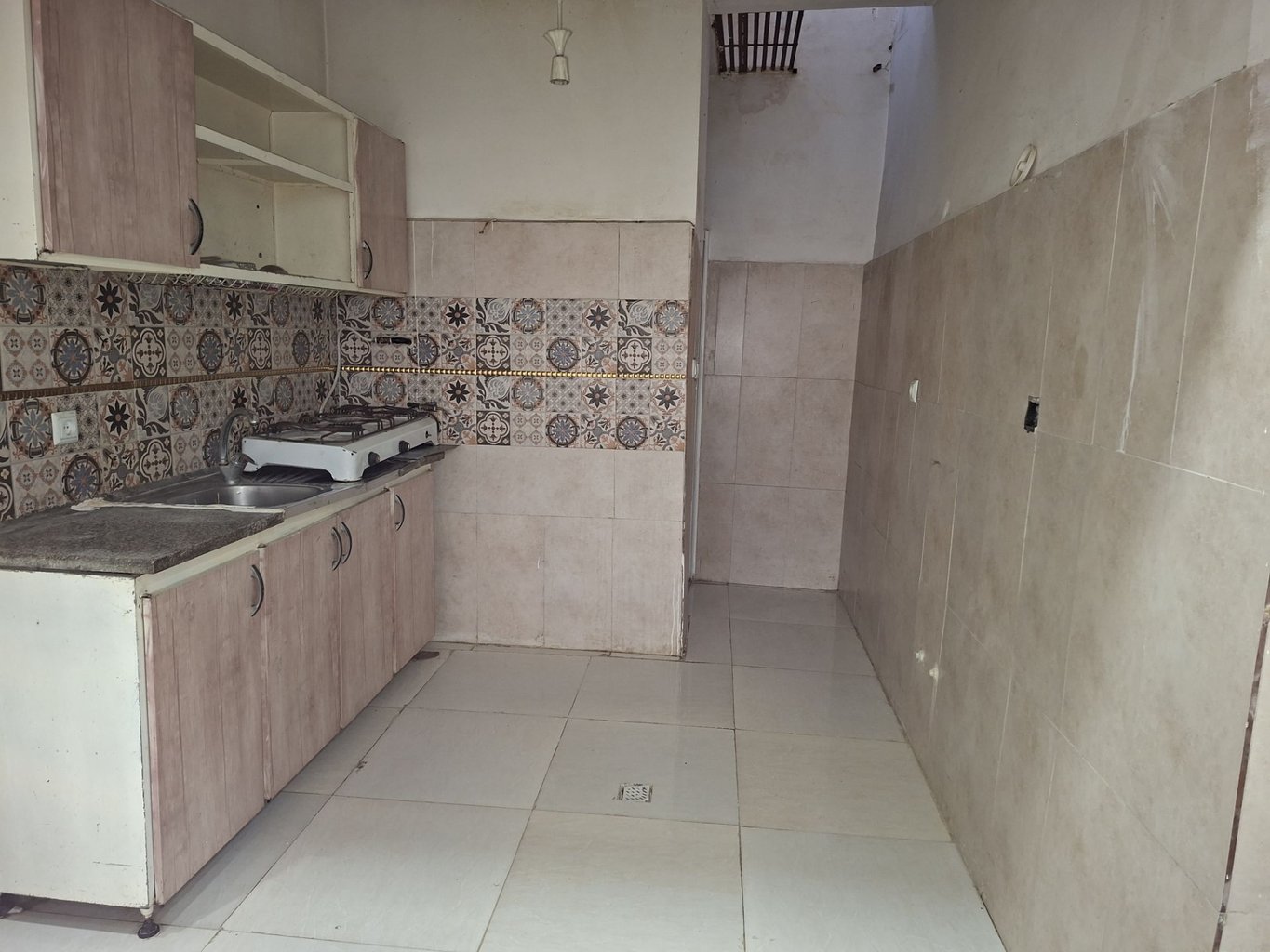 آپارتمان یک خوابه رضوان 9