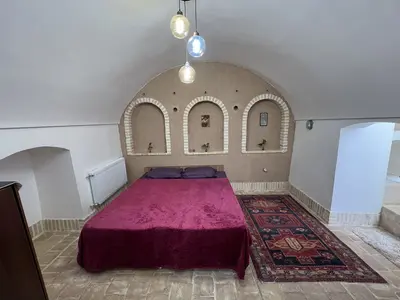 بومگردی خانه‌‌ مانَک - واحد همایون