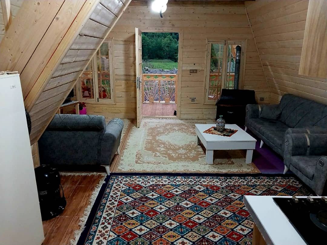 کلبه دوخوابه جنگلی سوئیسی وزن